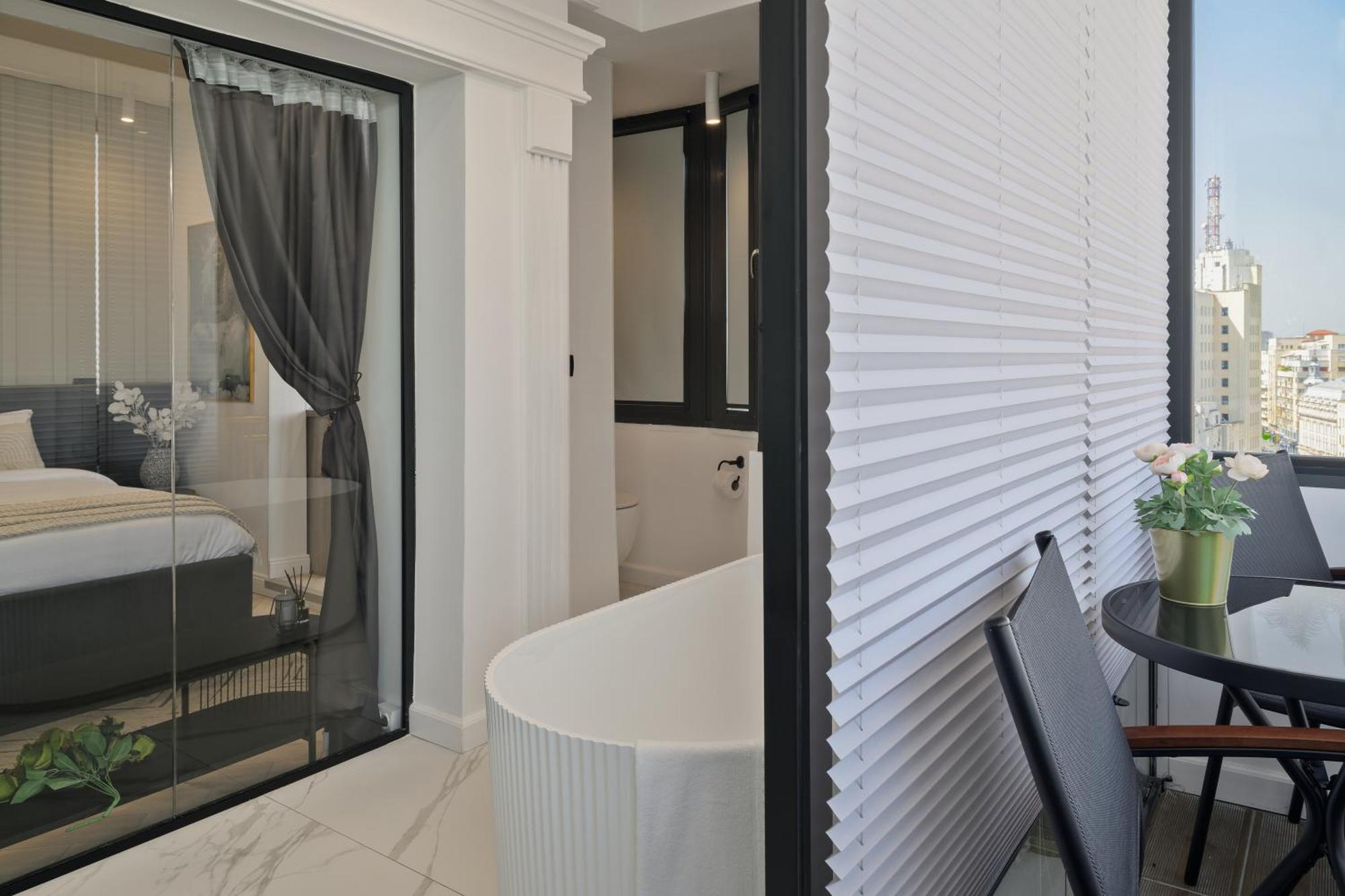 City View - Luxury Apartment A - Old City - Victoriei Bucharest Exterior photo